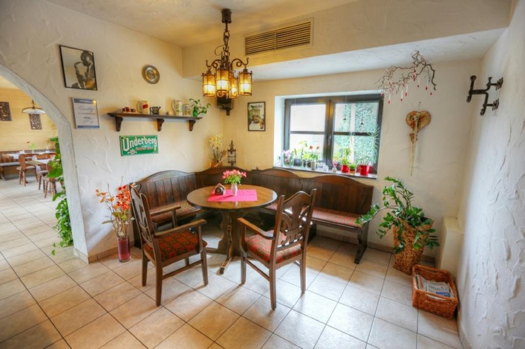 Pension & Gasthaus Kahren Ngoại thất bức ảnh
